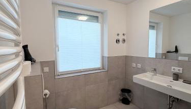 Joel Living Ahlem - Foto 5, Shower