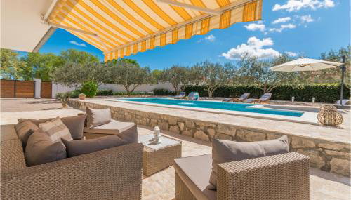 Awesome Home In Polaca With Kitchen - Foto 2