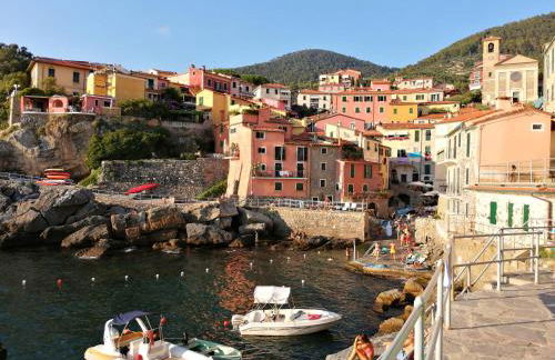 La Graziosa in Villa wifi parcheggio gratuito self check-in zona Lerici Guercio - Photo 70