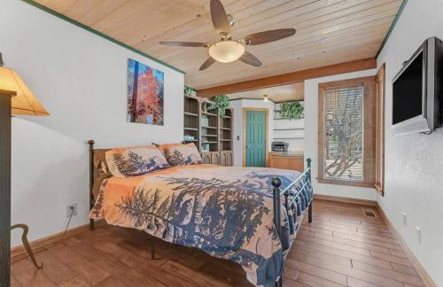 Country Club Cabin with Hot Tub - Foto 15