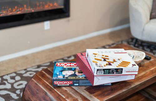 Chill and Relax Luxury Retreat with Pool Spa Game Room and Steam Room - Foto 33