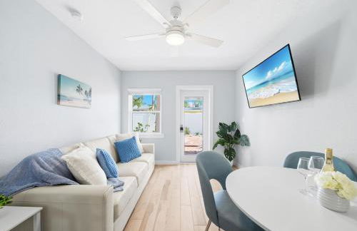 Siesta Key, Heated Pool, Dock on Lagoon, Turtle Beach 1 mile and Crescent Beach 2 miles, 1bdr - Foto 4