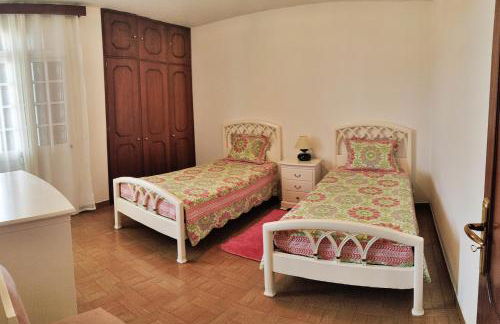 CASA Da CERCA ACHADA De GAULA - Foto 18