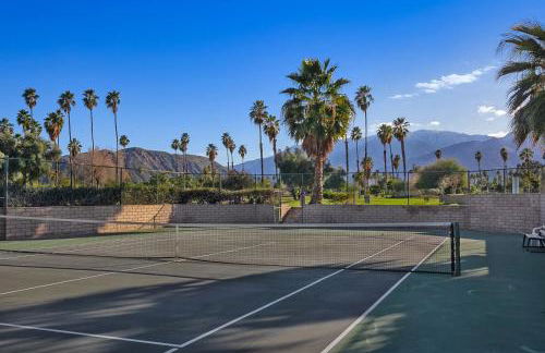 Our Mesquite-Refreshed 1st floor nature preserve & mtn view condo! - Foto 18