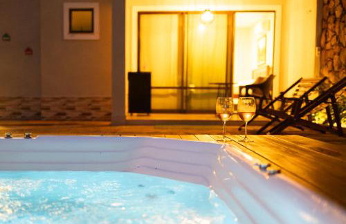 Chalé Novo - 4 quartos - 12 camas - Hidromassagem e Ar condicionado nos quartos - Cond Montserrat - Foto 8