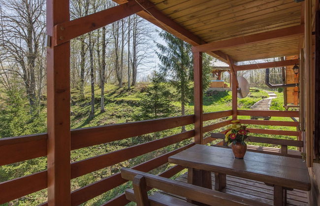 Adorable Home With Pool & Hot Tub Surrounded by Beautiful Nature - Photo 26