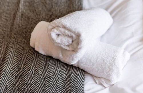 2 Bedroom House in Seaham - Driveway Parking - Photo 9