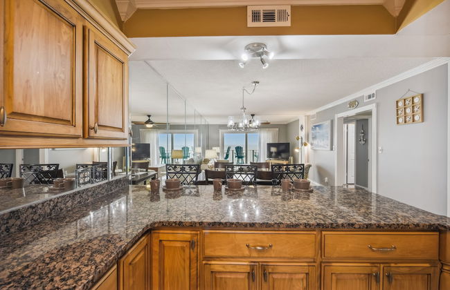 Regency Towers by Book That Condo - Foto 27