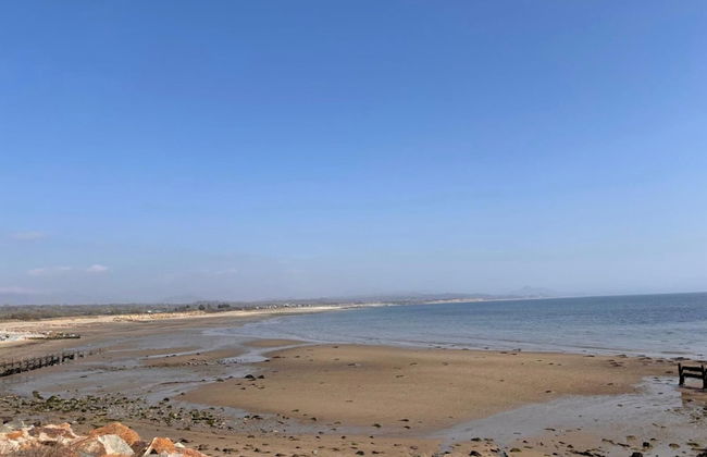 Hafan y Mor Park 3-bed Caravan, Sleeps 8, Pets Ok - Foto 26