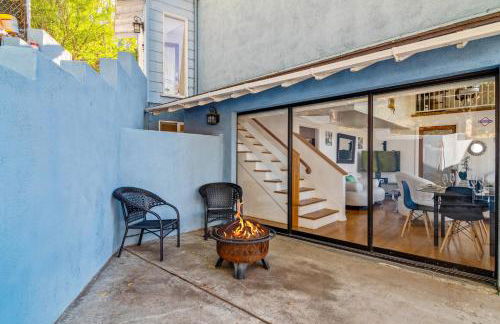 Quiet Home with Spectacular Scenic Mountain Views near Universal Studios Hollywood - Photo 25