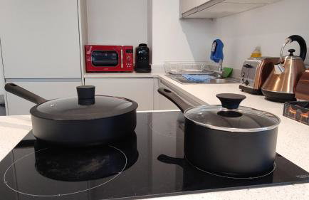 Penthouse-Like Apartment with City & Waterfront Views in Old Trafford with 500Mbps Internet and Netflix - Foto 12