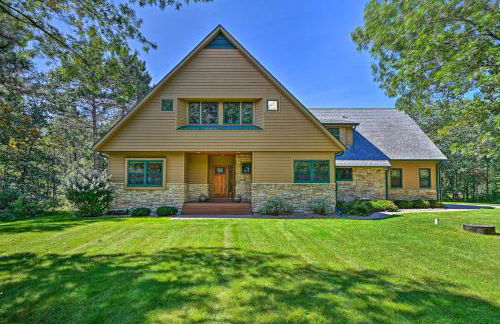 Nekoosa Golf Course Retreat with Hot Tub! - Foto 39