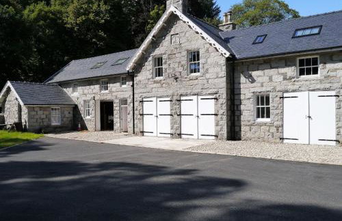 Rusko Stables - Foto 1