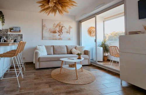 Sable & Pampas - Meublé de Tourisme 5 étoiles - Vue Panoramique & Terrasse - Climatisation - Plage à 200m - Foto 13