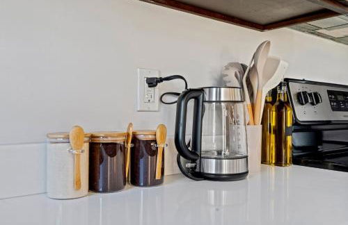 Modern 1BR Apartment Downtown Philly Near MET - Foto 14