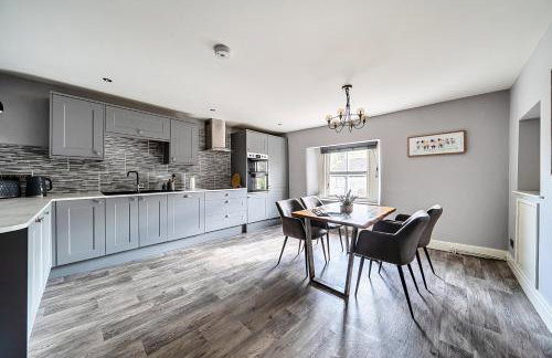 Cosy Apartment Above Village Pub - Photo 35