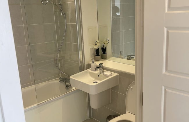 Beautiful 2-bed Apartment in London - Foto 7