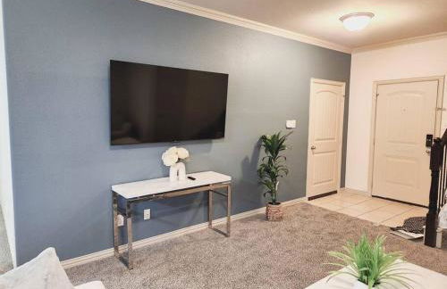 Townhouse near AT&T stadium, Six Flags & Epic Waterpark - Foto 2