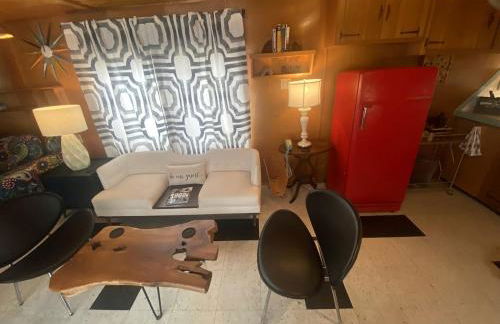 Unique Vintage Airstream Fully Restored in Texas - Foto 12