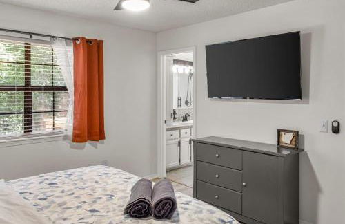 Back-40 Retreat with Hot Tub & Bike Garage - Photo 32