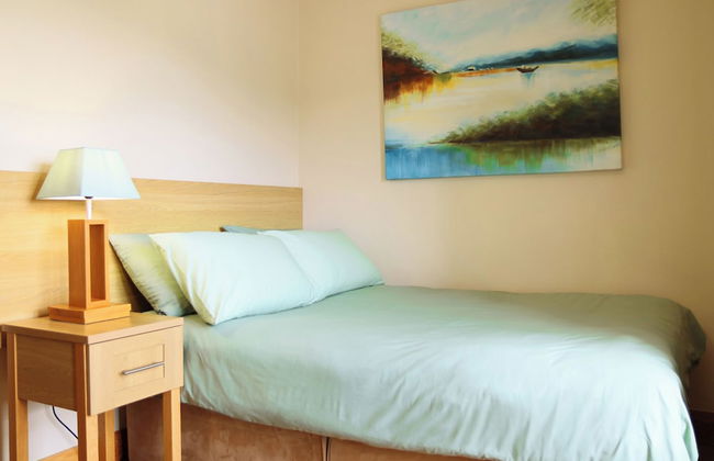 St Angela’s Lakeside Aparthotel - Photo 9