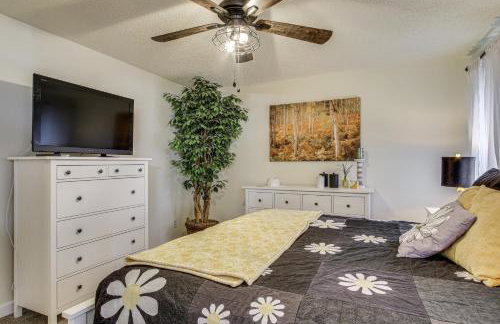 3 Mi to Marina: Quiet Getaway w/ Deck in Lexington - Foto 16