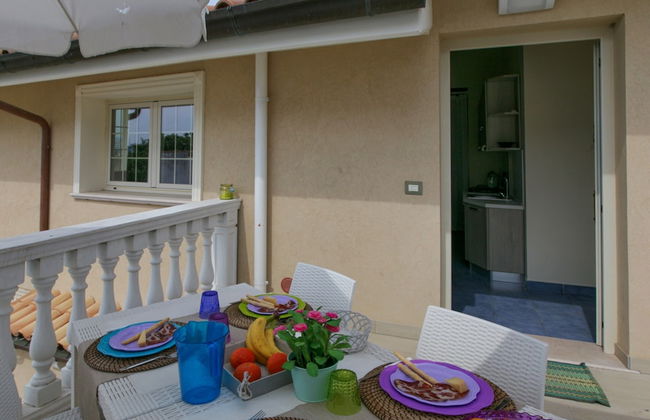 Villa with Salt Water & Heated Pool & Hot Tub near sea - Foto 13