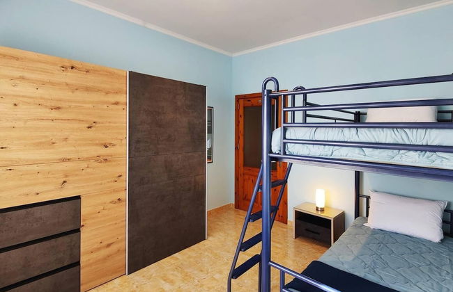 Peaceful Haven With Stunning Views Close to sea - Foto 6