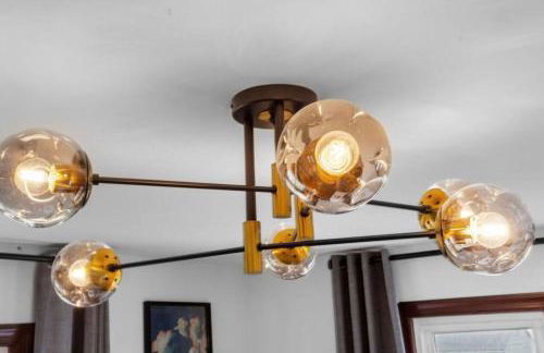 Renovated 6BR 2BA AC home and Game Room - Foto 9