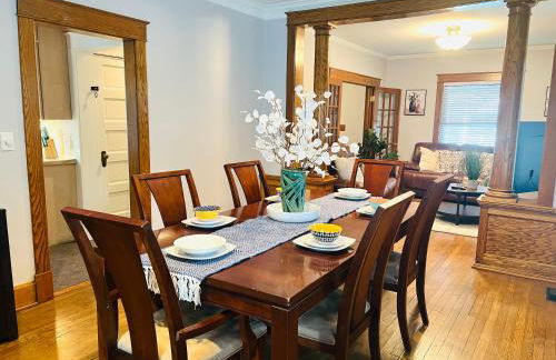 Spacious 6BR Home - Near Top Attractions - Photo 6