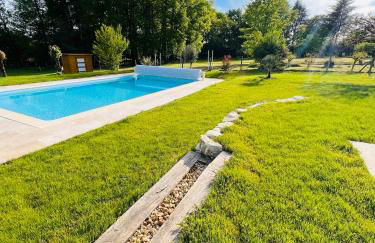 Les Mazades à 10 min de Périgueux avec piscine chauffée, meublé de tourisme classé 3 étoiles - Foto 21