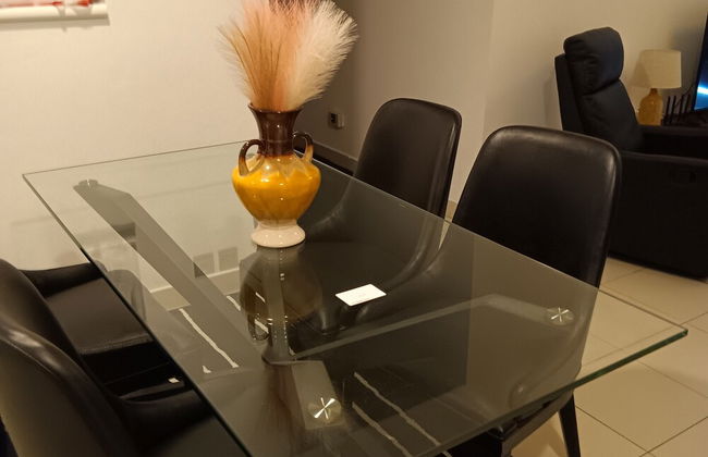 Remarkable 2-bed Apartment in Dubai - Photo 25