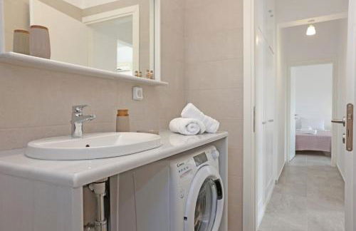 Family by the sea Syros - Photo 25