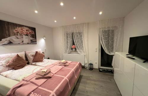 VipStay - Stilvoll und geräumige Apartments mit Terasse oder Balkon, Küche, kostenloses Parken, WLAN, Smart Tv - Foto 57