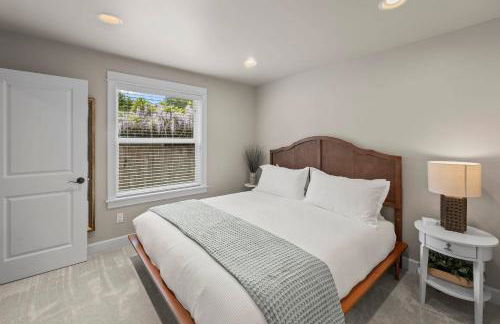 Escape to Gig Harbor’s Most Charming Hideaway - Foto 35