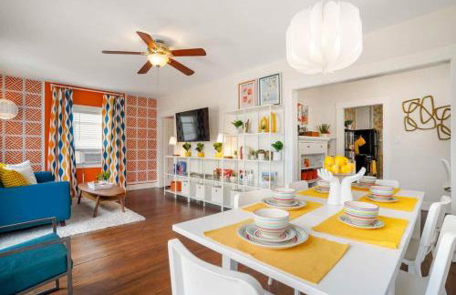 Bright and Quirky Hillcrest Craftsman - Photo 1