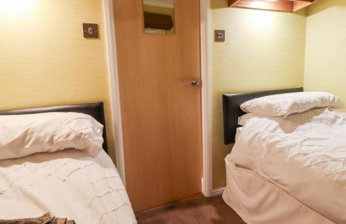 Washburn Lodge - Photo 9