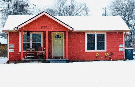 EZ 1 mile to Fort Sill! Pumpkin Cottage sleeps 9, grills, firepit, laundry - Foto 20