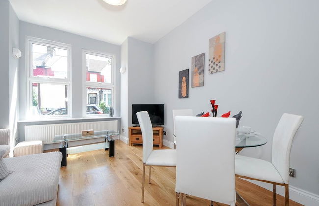 Charming 5 Star 3 Bed London Flat, Garden, Parking - Foto 10