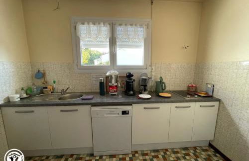 Maison rénovée avec grand jardin, proche des Sables-d'Olonne, 4 chambres, terrasse et Wifi - FR-1-426-187 - Foto 9