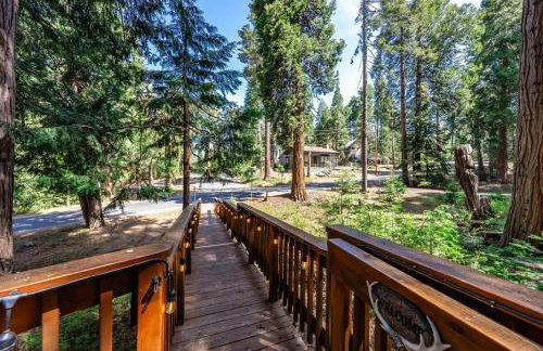 HB Hideaway Boho Treehouse Vibes in the Pines - Foto 52