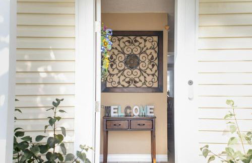 Our Little Yellow House - Foto 8