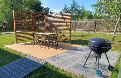 Siedlisko Dwa Żurawie - Uroczy domek nad stawem, z kominkiem, obok konie - Foto 31