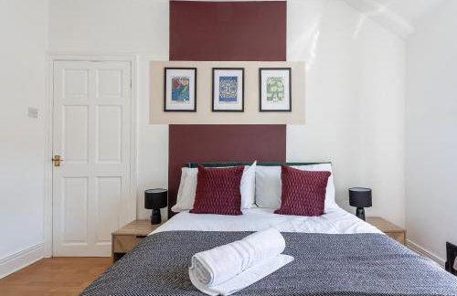 Modern 3-Bed House Parking & Family & Friends - Foto 18