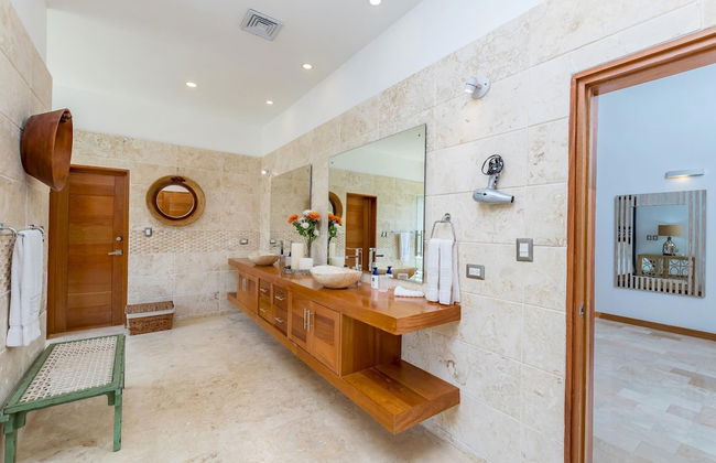 Luxurious 5-bdr Villa at Casa de Campo With Pool Jacuzzi Games Hibachi Staff - Photo 36