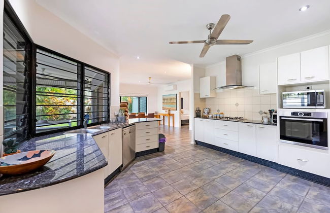 Cityside Hideaway Pool - Workstation - Markets - Foto 4