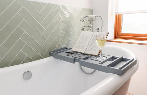 Baa Lamb Cottage - Photo 35