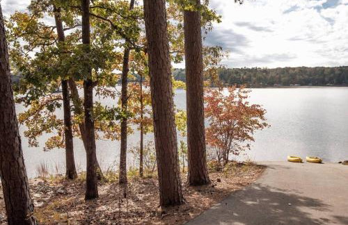 Lake & Mountain Resort Escape-Pools, Golf, Boat - Foto 57