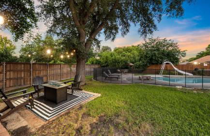 5BR Family Oasis with Pool and Game Room - Foto 49