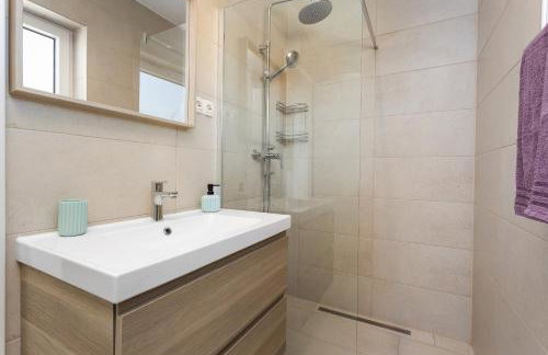 Villa Angie near Pula for 10 persons with private heated pool & kids playground - Foto 34